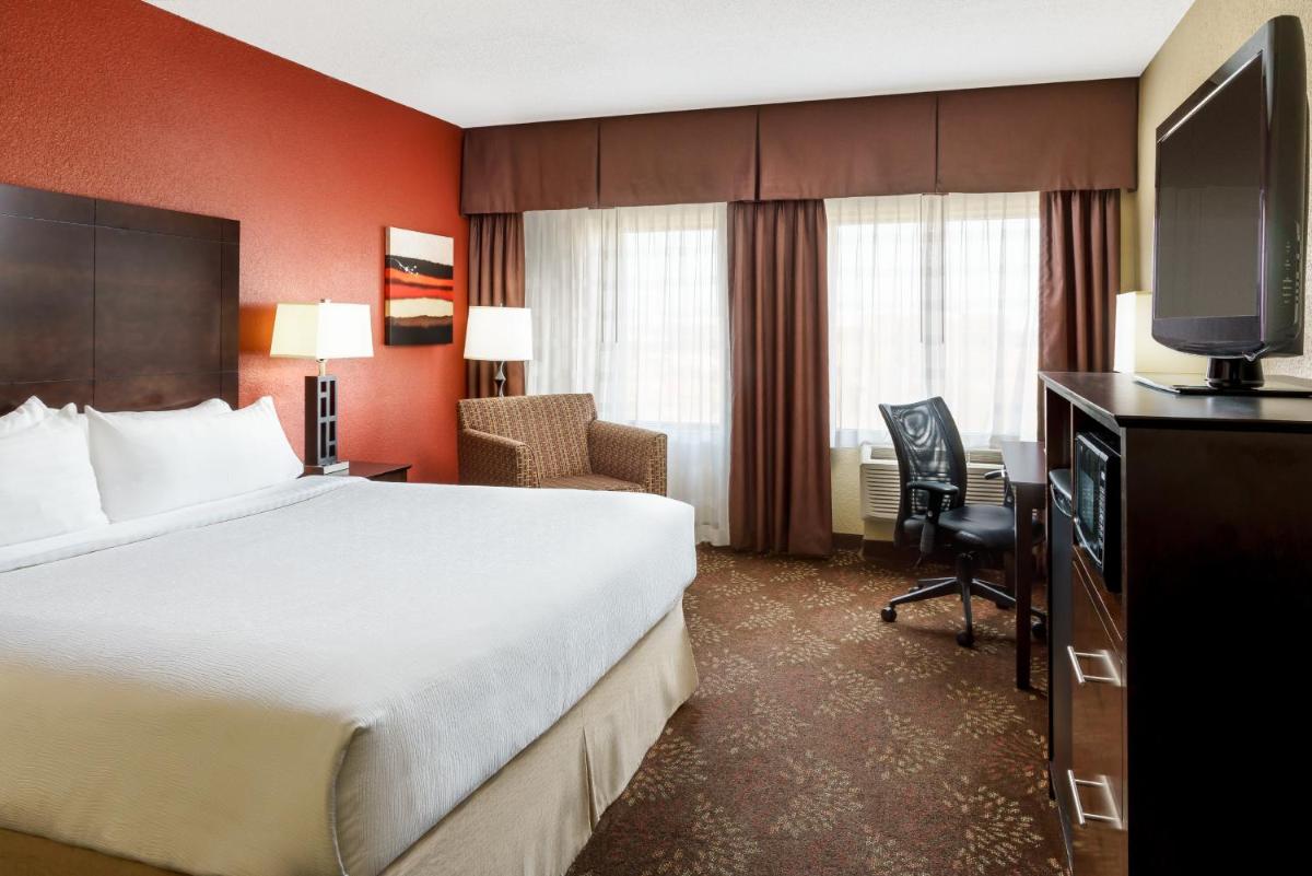 Photo - Holiday Inn Charlotte University, an IHG Hotel