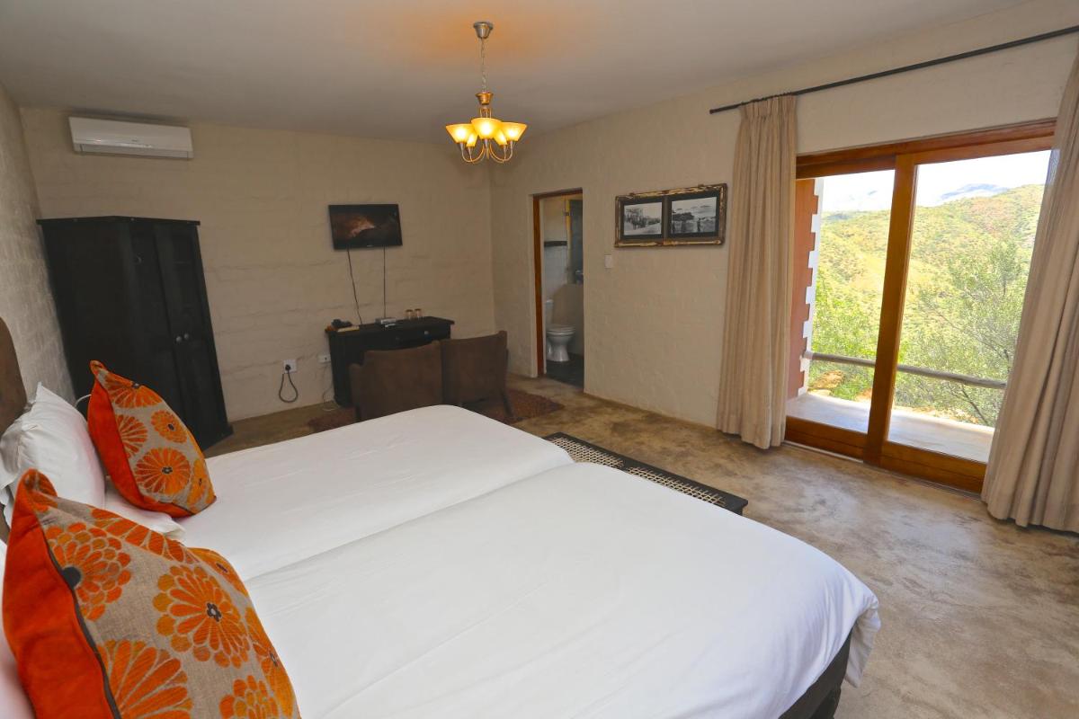 Photo - River Crossing Lodge