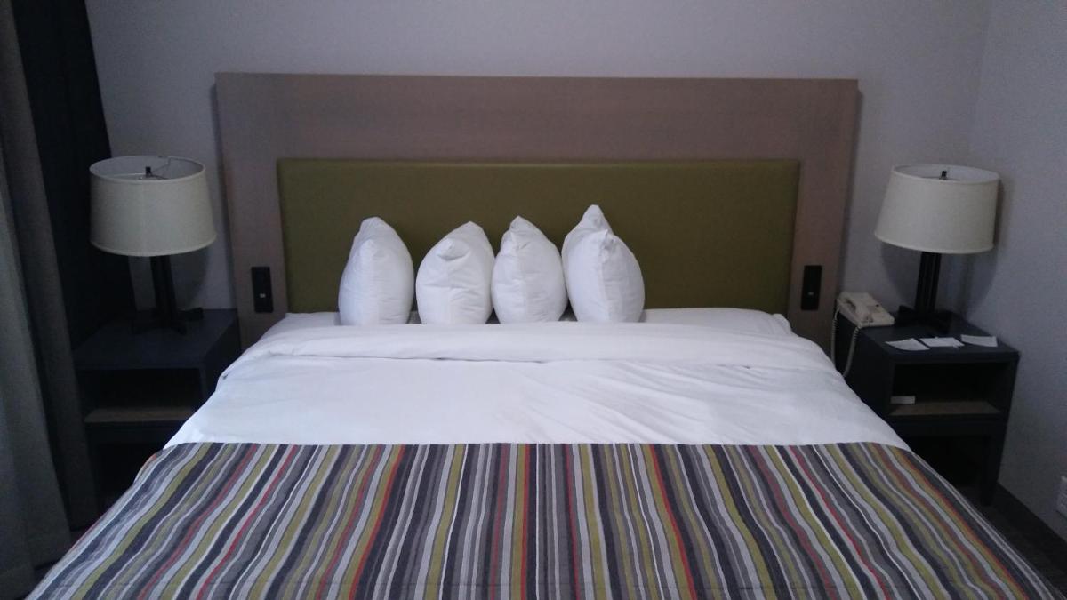 Photo - Country Inn & Suites by Radisson, Roanoke, VA