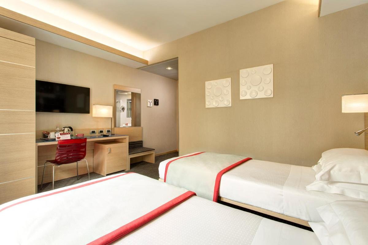 Photo - iQ Hotel Roma