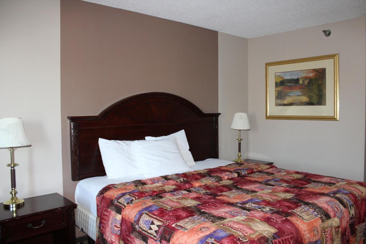 Photo - Coratel Inn and Suites Maple Grove