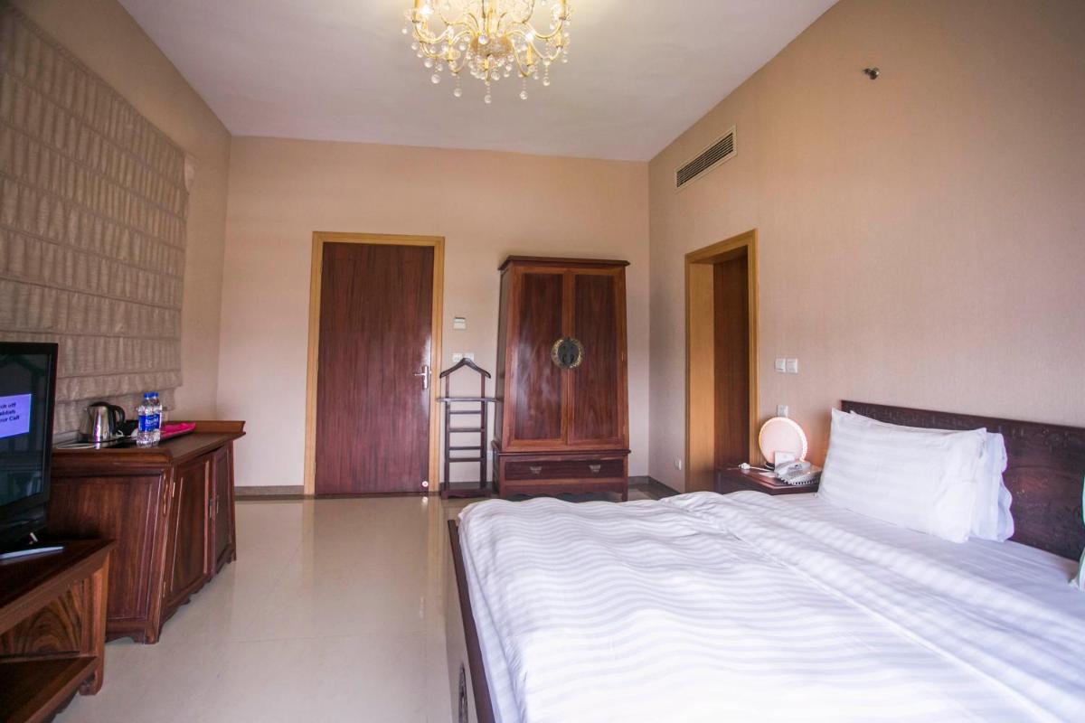 Photo - Lagos Oriental Hotel