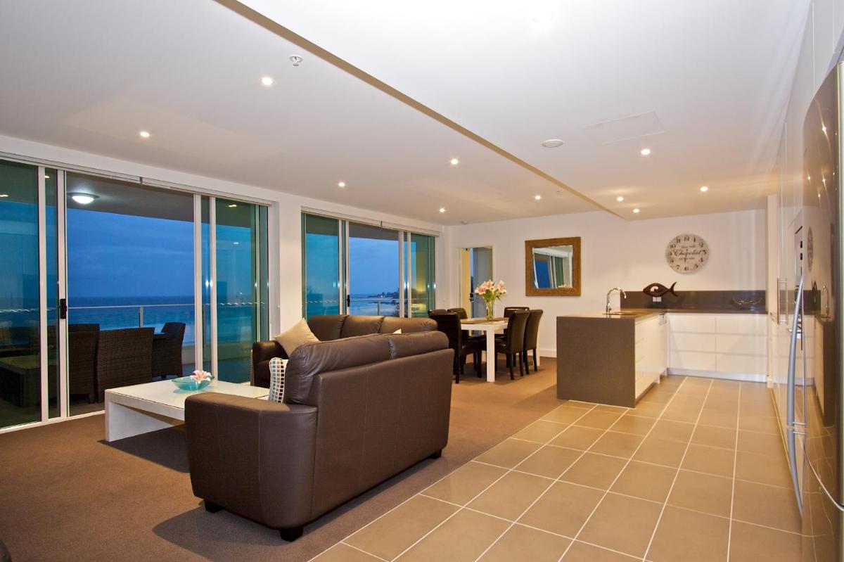 Photo - Kirra Surf Apartments