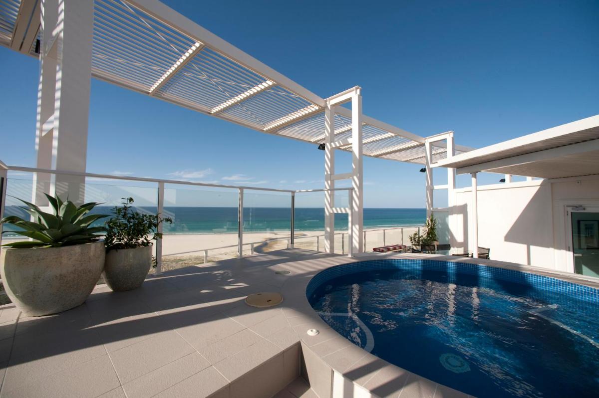 Photo - Kirra Surf Apartments