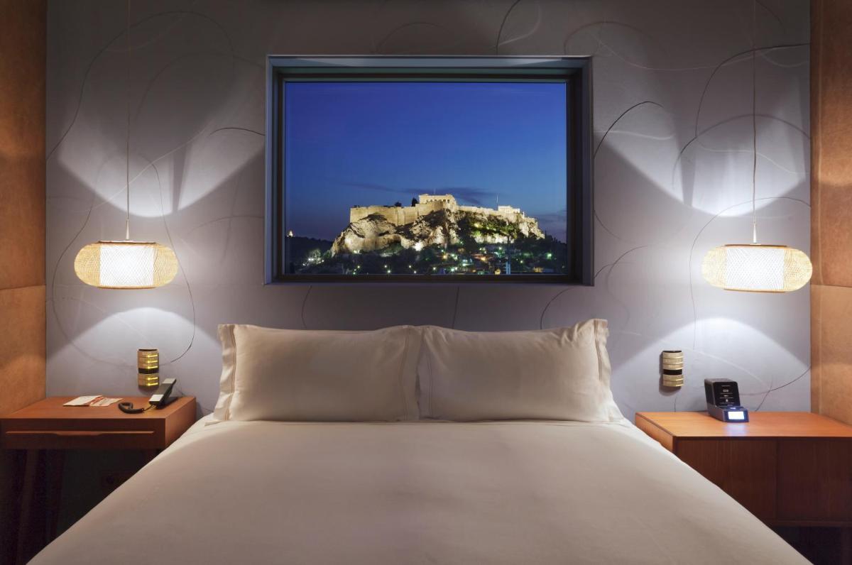 New Hotel, a Member of Design Hotels photo 2