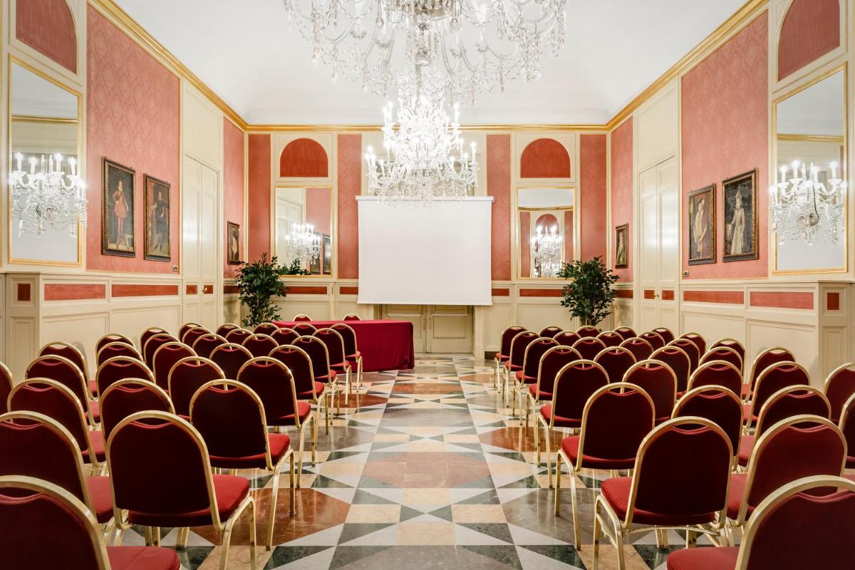 Eurostars Centrale Palace Hotel photo 10