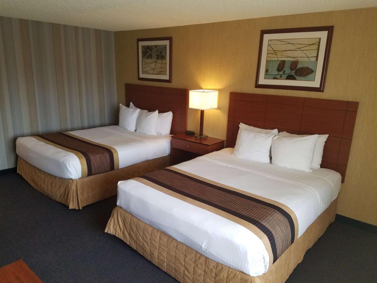 Photo - Best Western Cascadia Inn