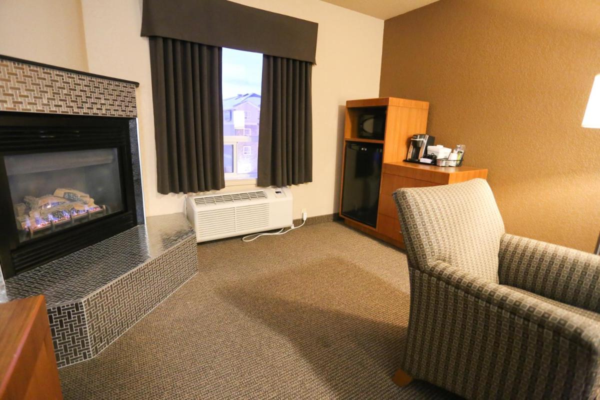 Photo - Days Inn by Wyndham Calgary Airport