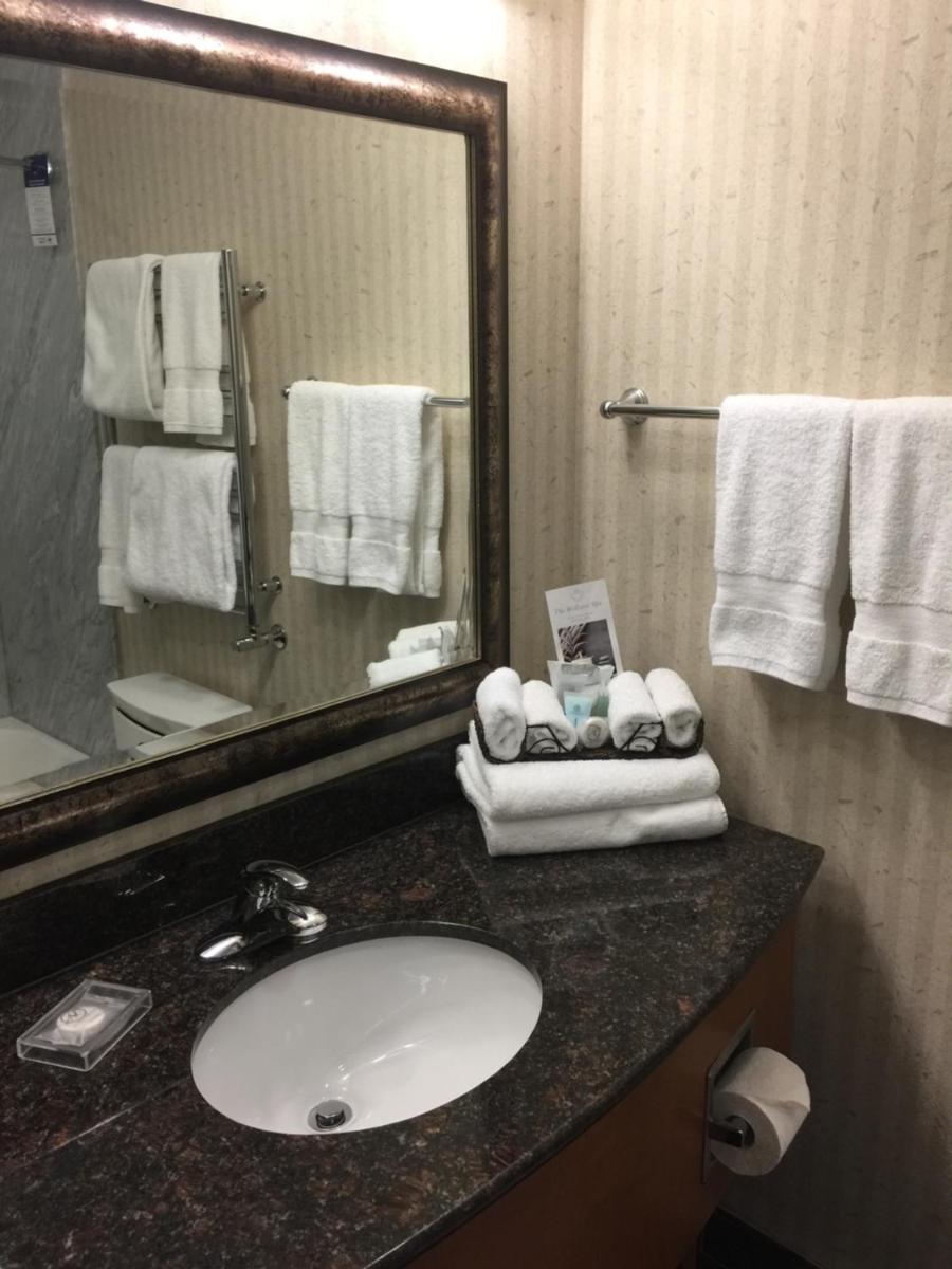 Photo - Best Western Plus Kelowna Hotel & Suites