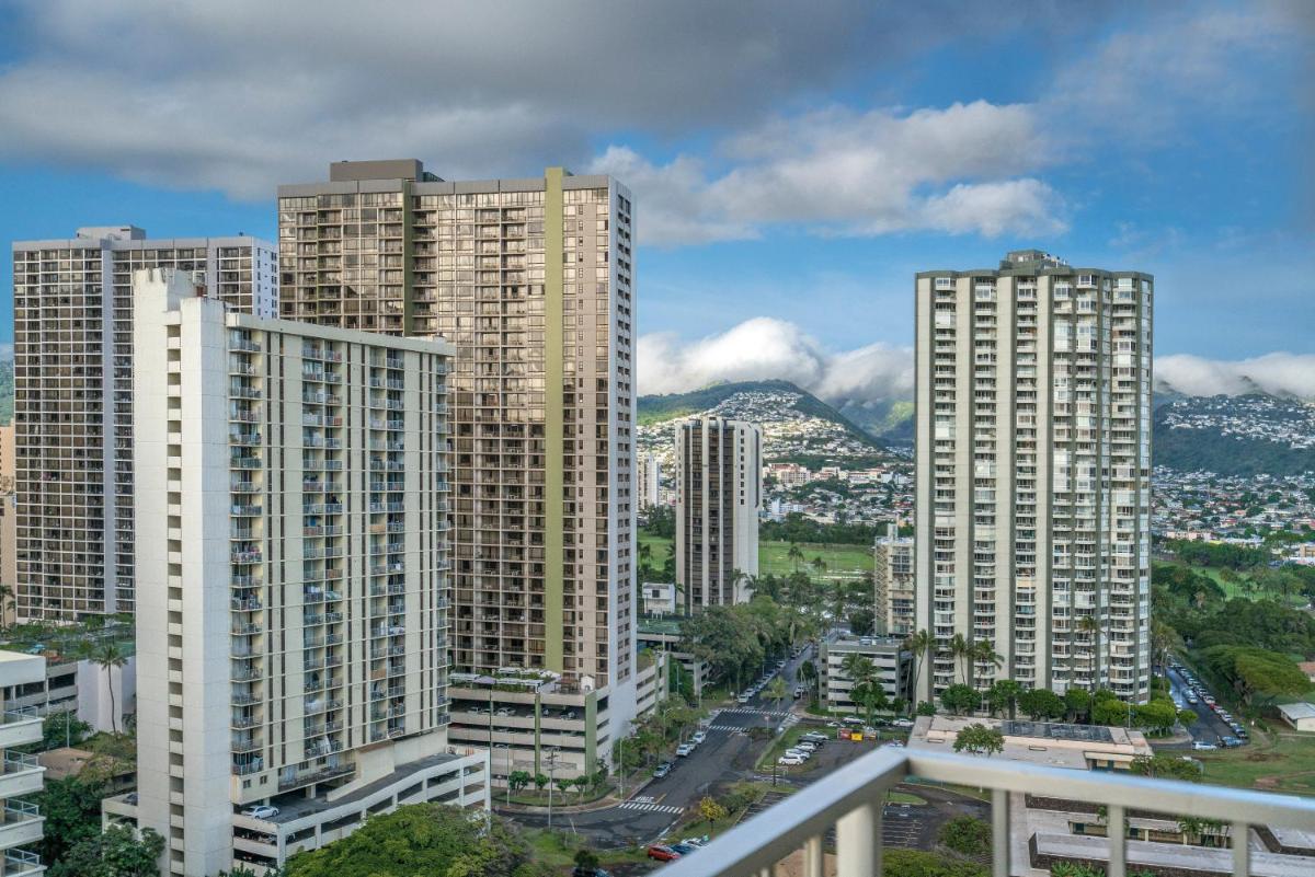 Photo - Queen Kapiolani Hotel