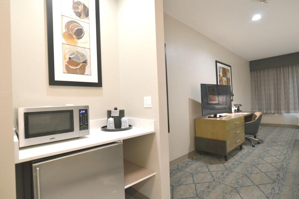 Photo - Best Western Executive Residency IH-37 Corpus Christi