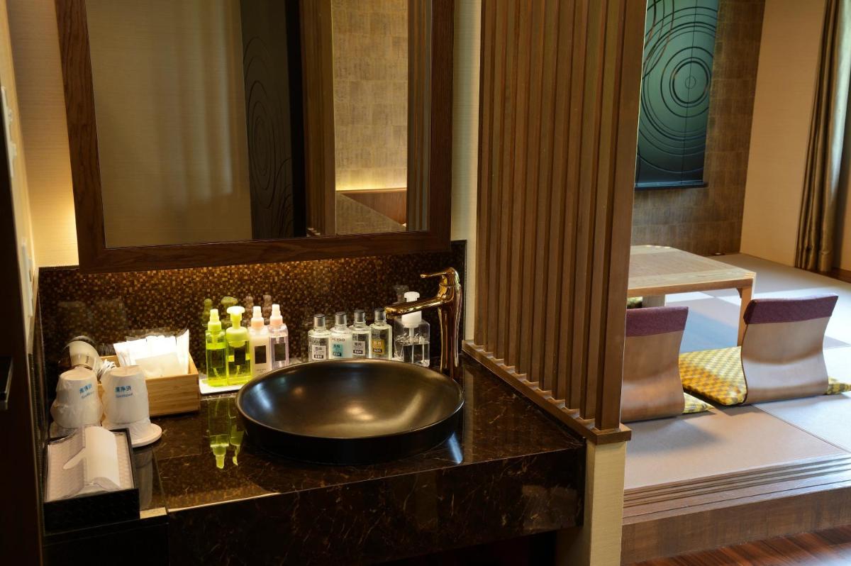 Photo - Hakone Lake Hotel