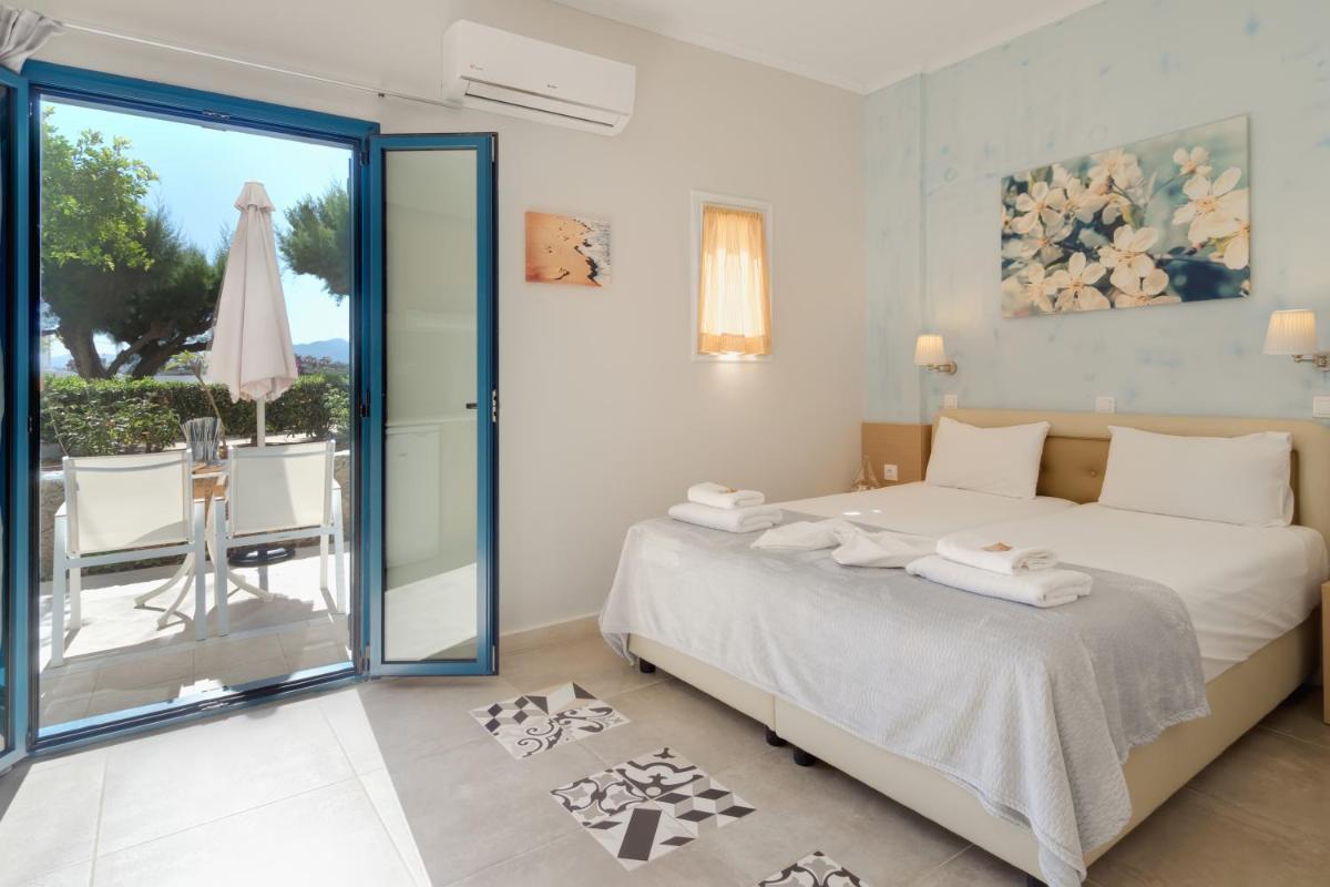 Photo - Pyrgos Beach Hotel Apartments