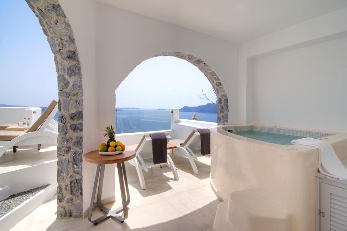 Photo - Santorini Secret Premium