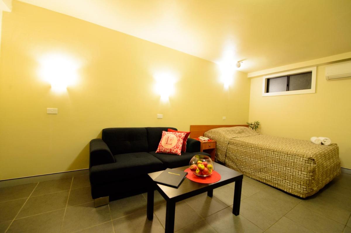 Foto - Liberty Plains Motor Inn