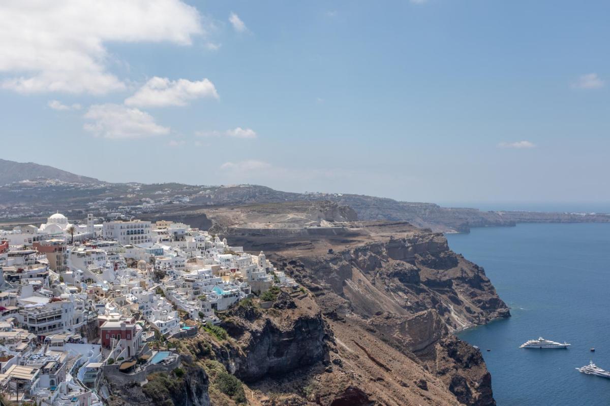 Photo - Opera Mansion Santorini