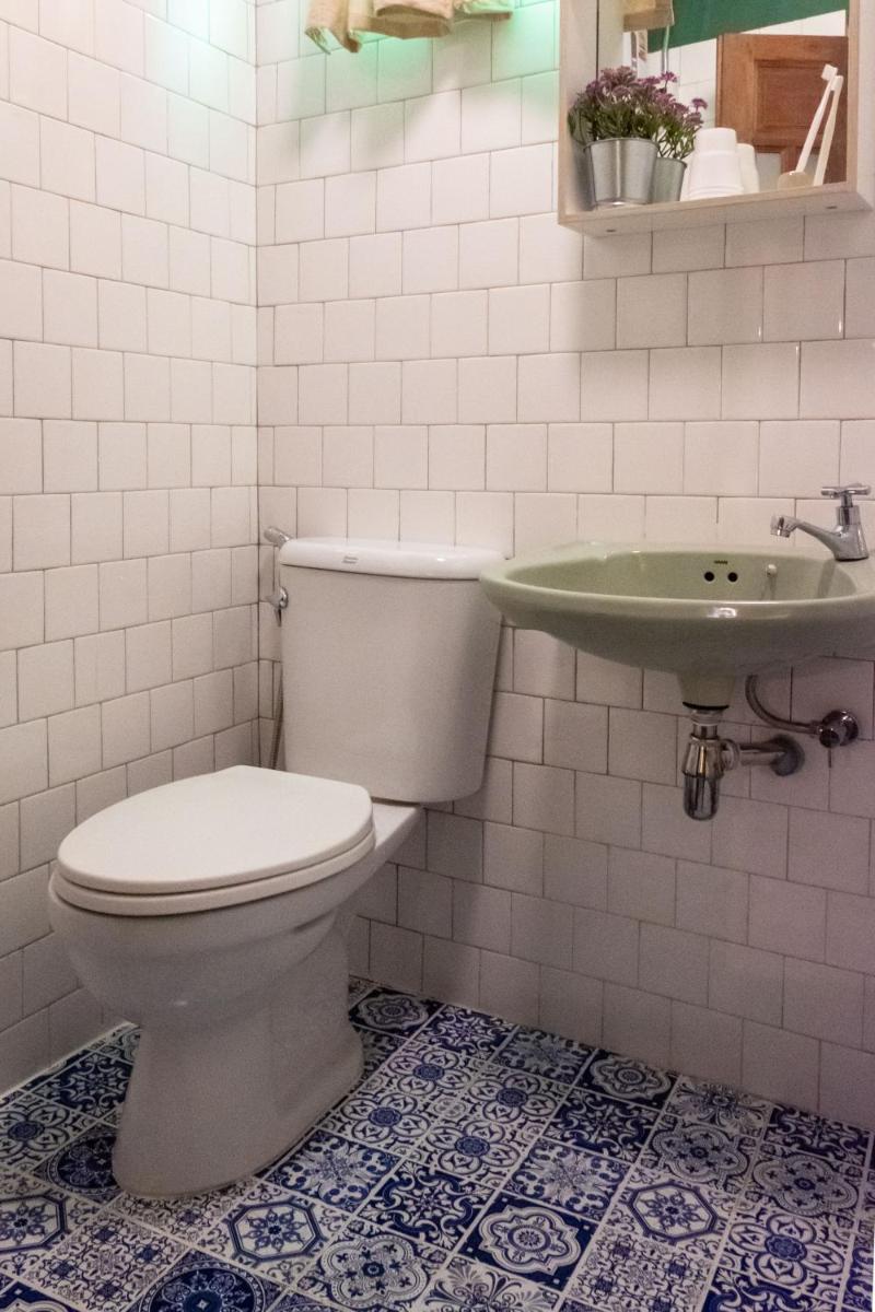 Foto - Live Local Cafe & Hotel - 420 Friendly