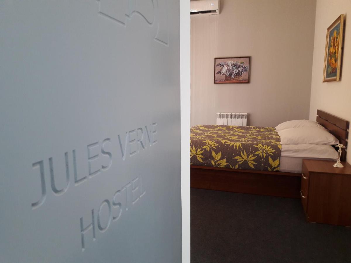 Photo - Jules Verne Hostel