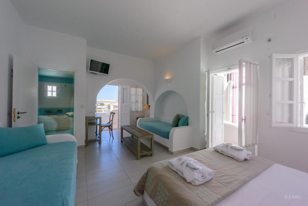 Photo - Aspalathras White Hotel