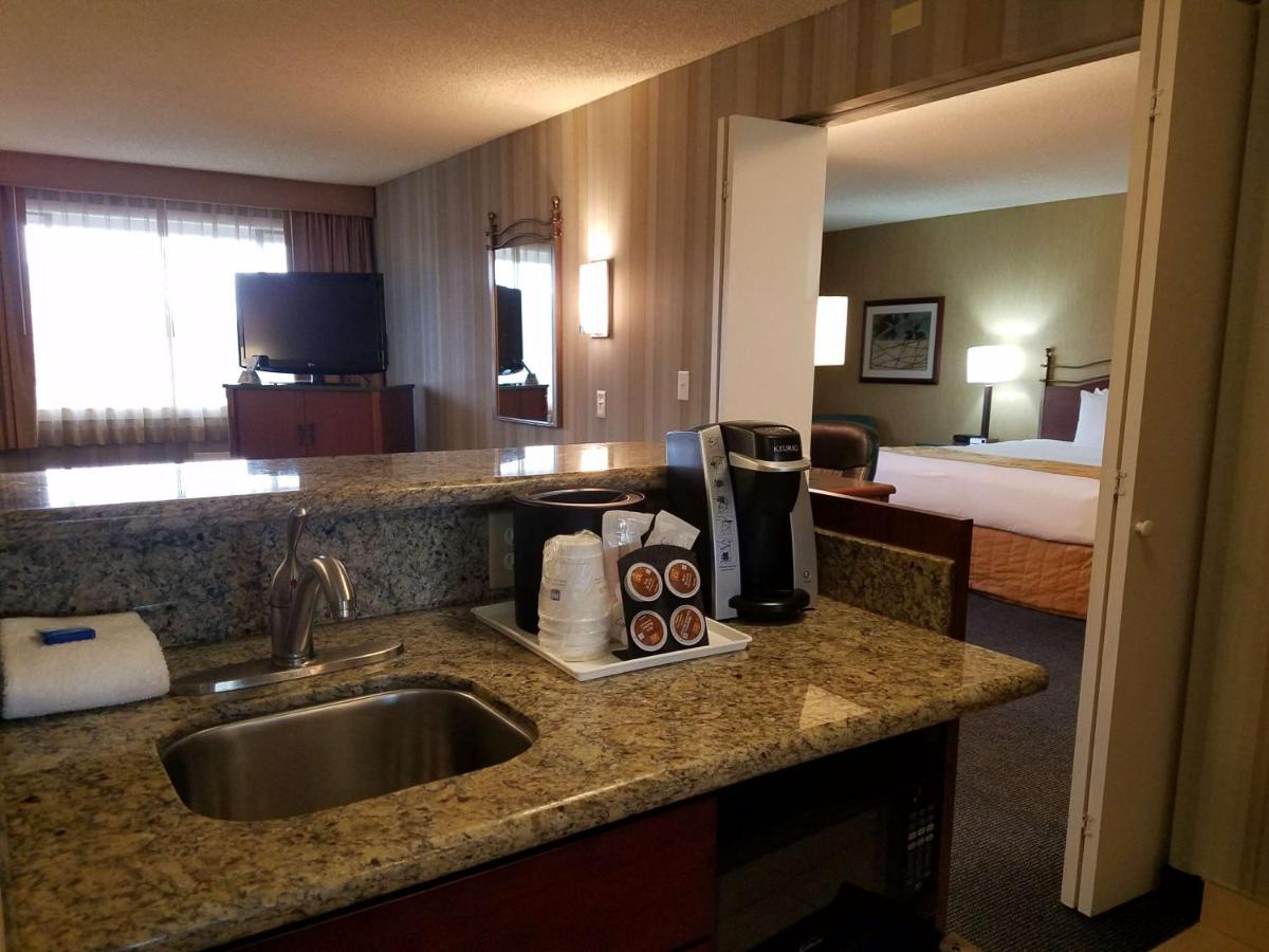 Photo - Best Western Cascadia Inn