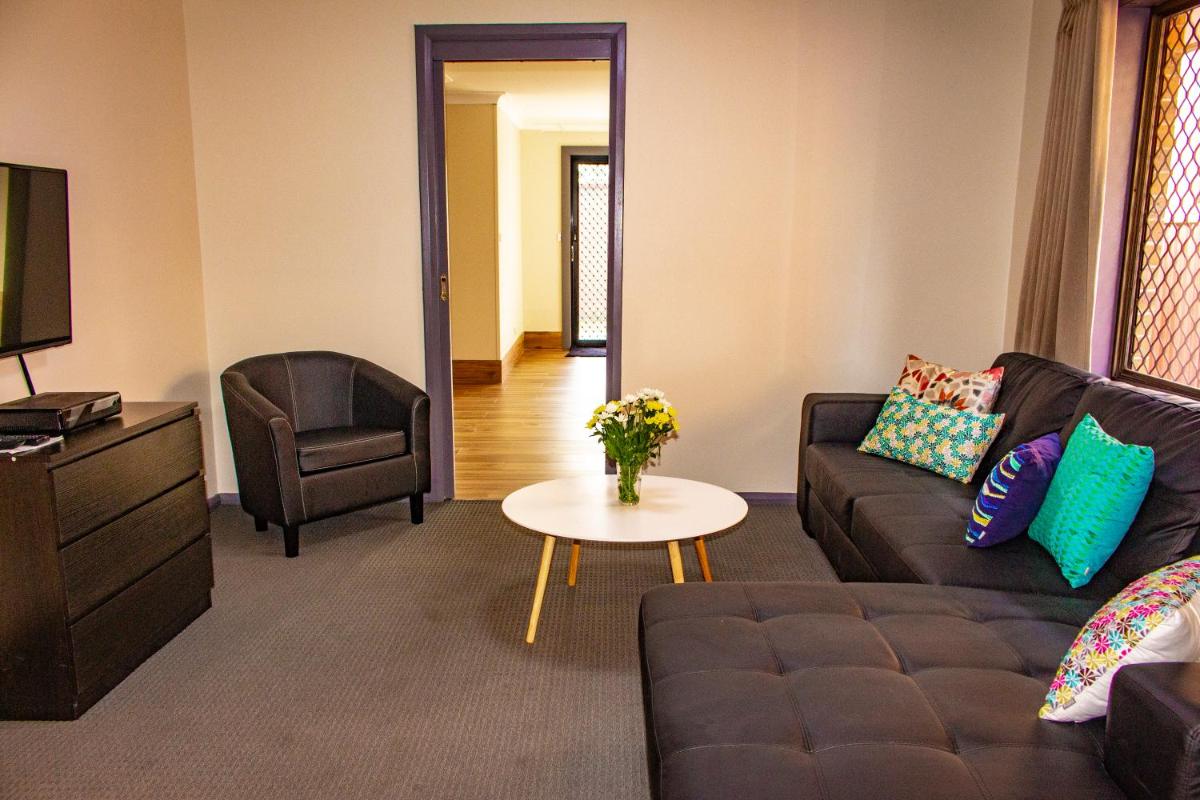 Foto - Liberty Plains Motor Inn