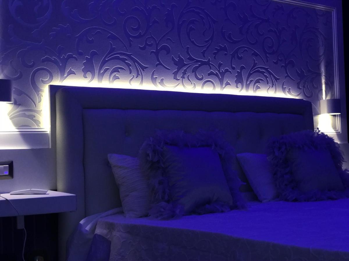 Photo - Saṃsāra & Nirvana Suite