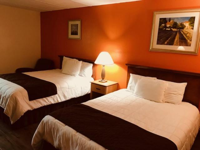 Photo - Americas Best Value Inn Laredo