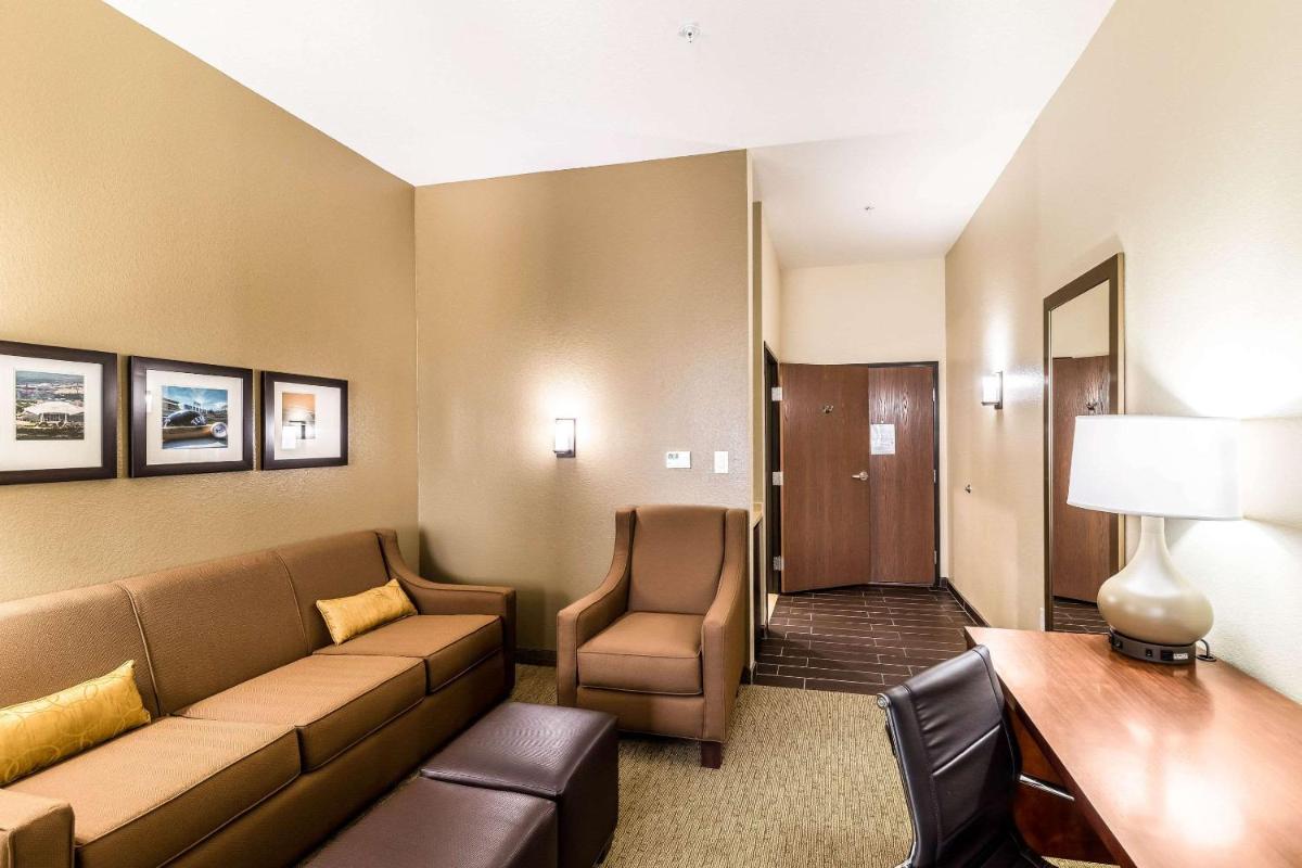 Photo - Comfort Suites Grand Prairie - Arlington North