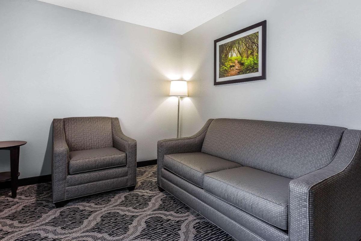 Photo - Quality Suites Pineville - Charlotte