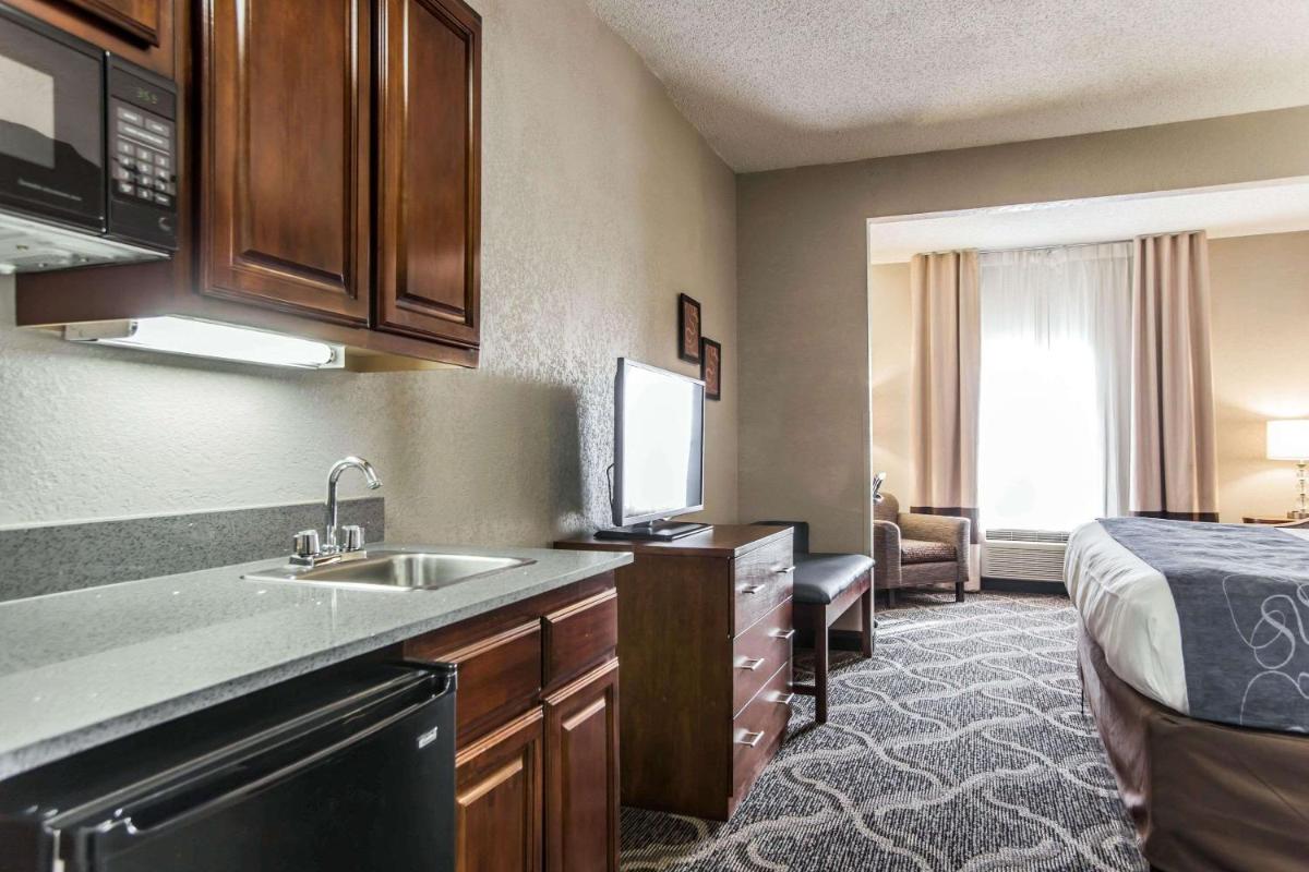 Photo - Comfort Suites Pineville - Ballantyne Area