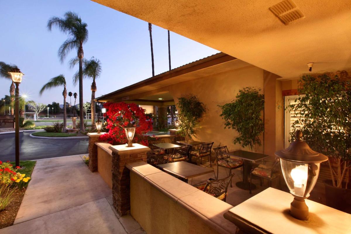 Foto - SureStay Plus Hotel by Best Western San Bernardino South