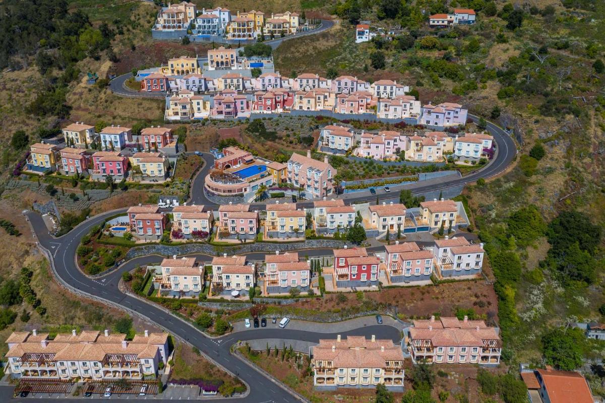 Foto - Designed Villa Palheiro Village by HR Madeira