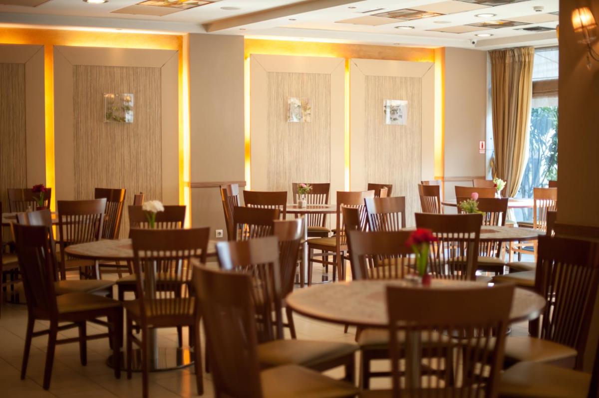 Crystal City Hotel photo 4