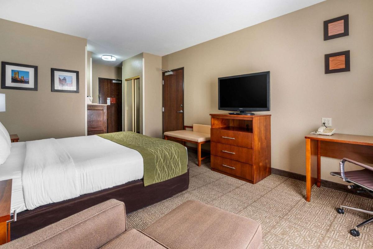 Photo - Comfort Inn & Suites Sacramento – University Area