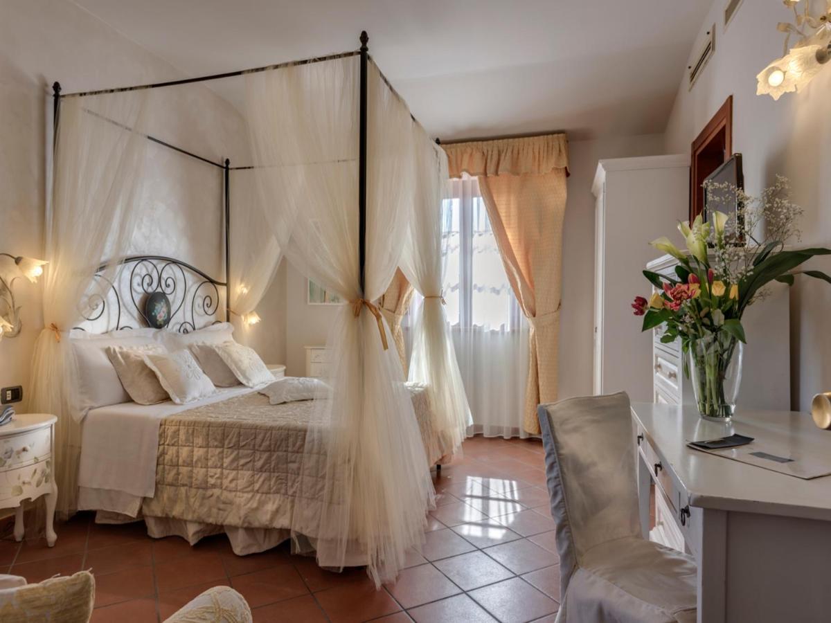 Photo - Hotel & Restaurant Casolare Le Terre Rosse