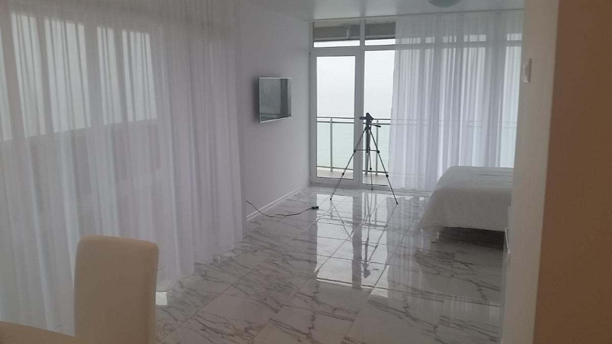 Photo - PURE WELLNESS SEA-VIEW Beluga & Dolphin Luxury HOTEL apartments