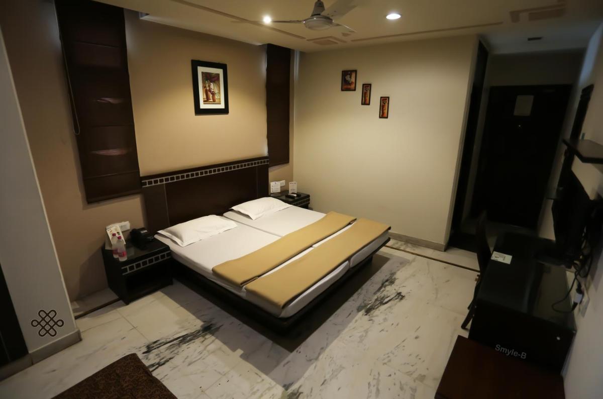 Photo - Smyle Inn - Best Value Hotel near New Delhi Station