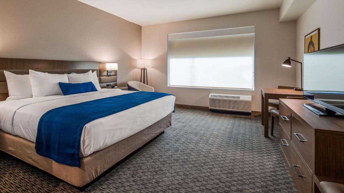 Photo - Best Western Plus Executive Residency Austin