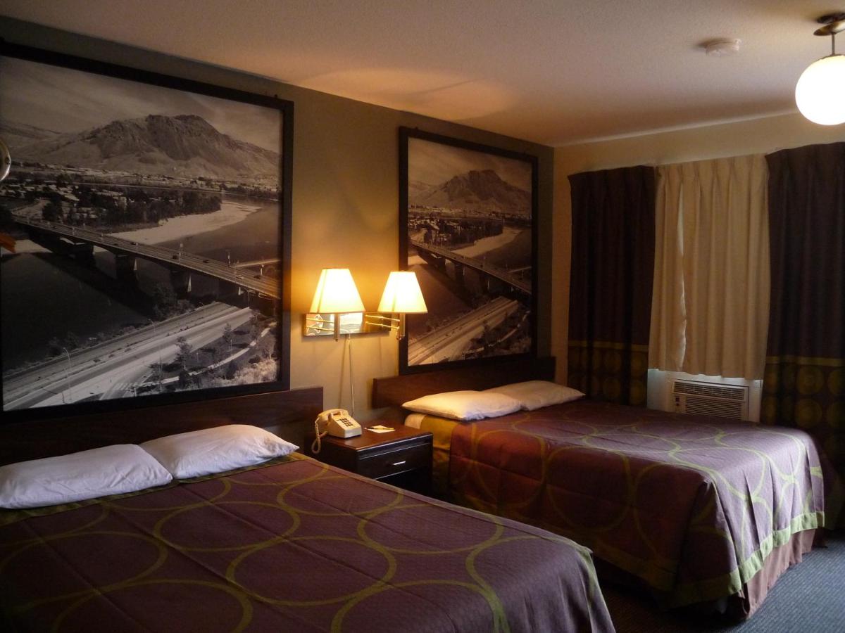 Photo - Super 8 by Wyndham Kamloops East