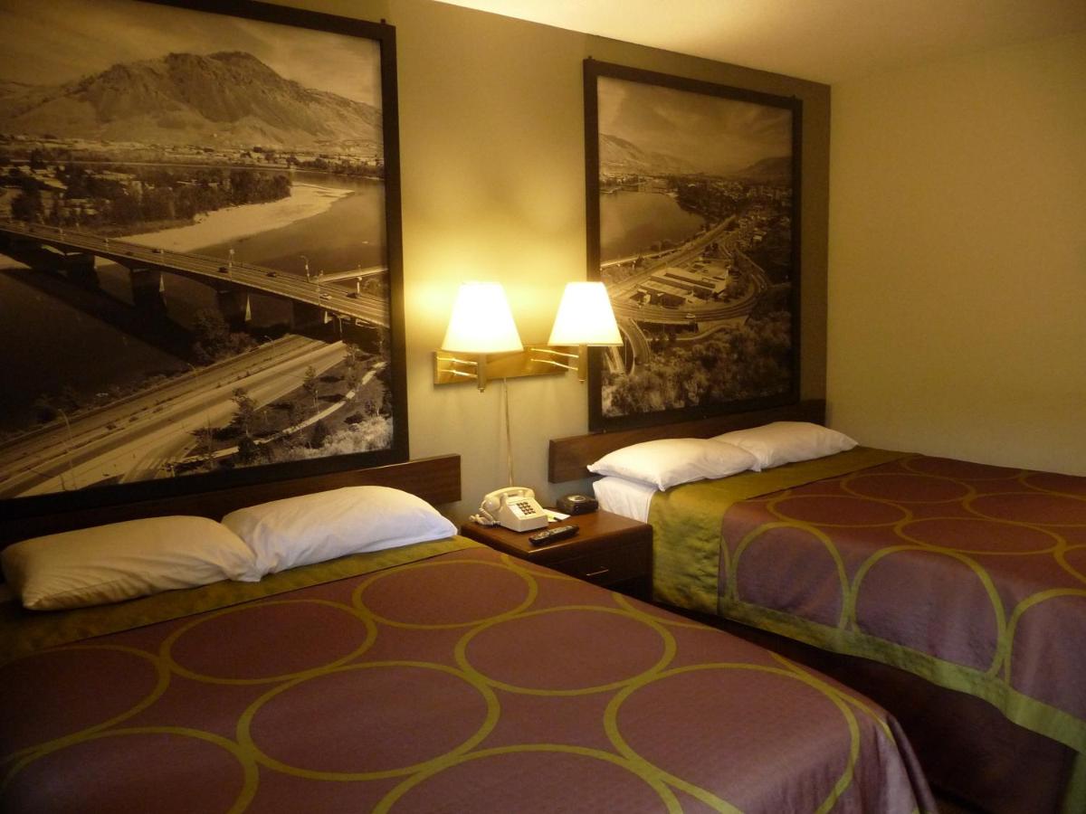 Photo - Super 8 by Wyndham Kamloops East