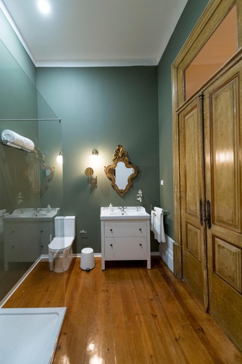 Foto - Guesthouse Bonjardim Suites by LovelyStay