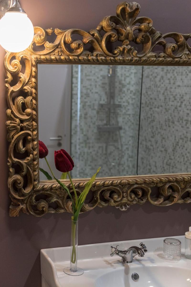 Foto - Guesthouse Bonjardim Suites by LovelyStay