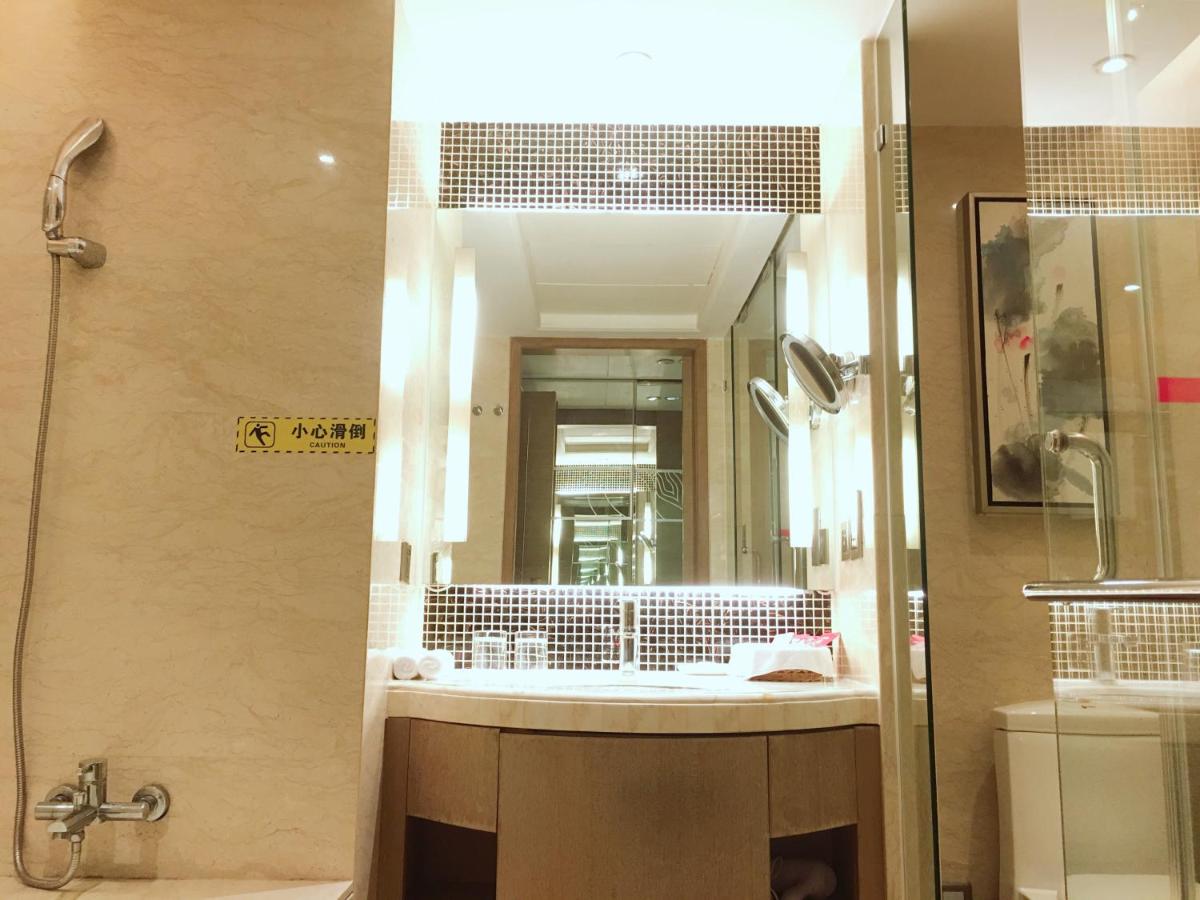 Photo - Guangzhou New Century Hotel