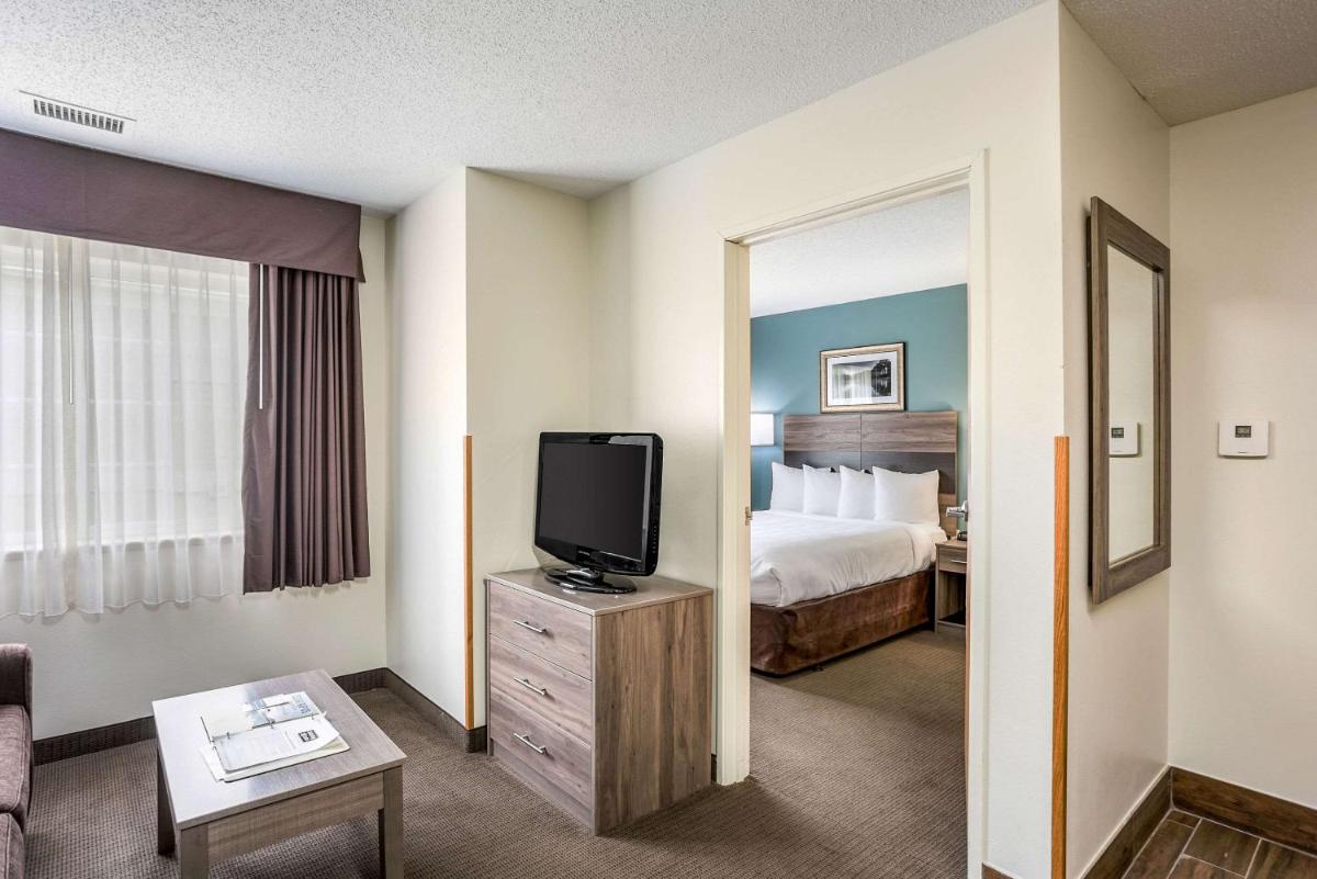Photo - MainStay Suites Cedar Rapids North - Marion
