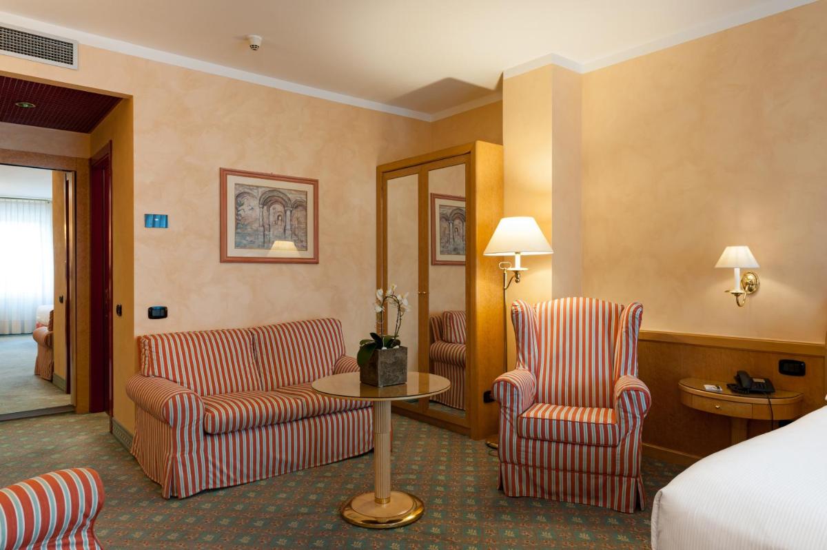 Photo - Agora' Palace Hotel