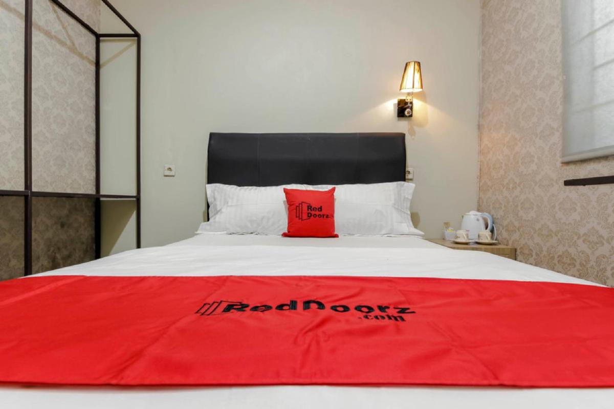 Photo - RedDoorz Plus near Lippo Cikarang Mall