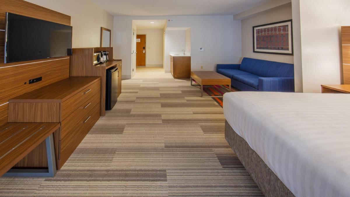 Photo - Holiday Inn Express Gatlinburg Downtown, an IHG Hotel