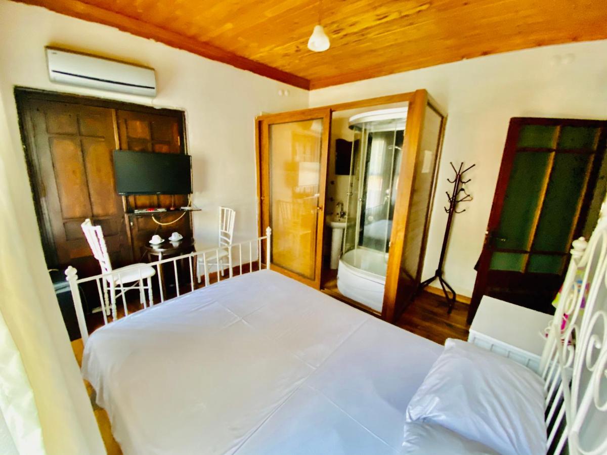 Photo - Pastor Historical Apart-Hotel The Gulf Of İzmir