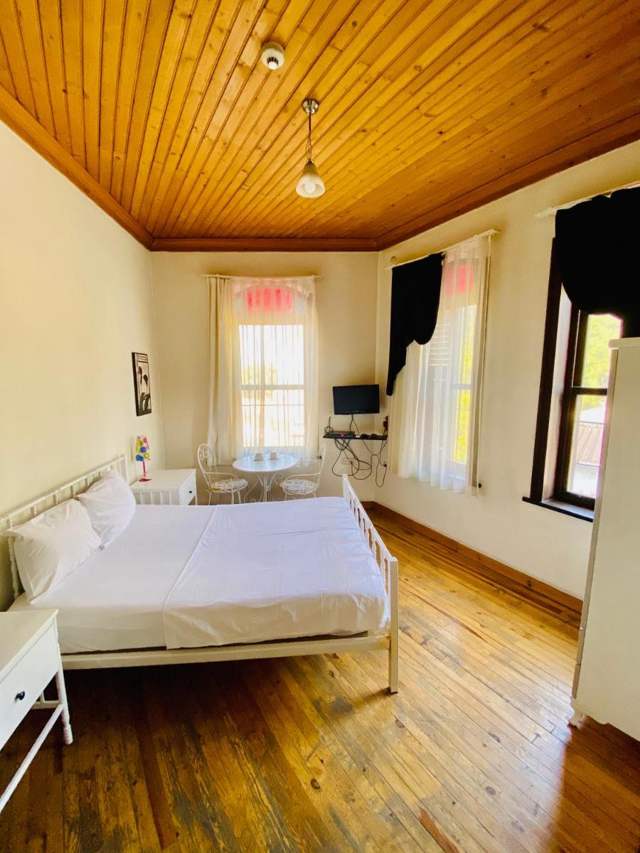Photo - Pastor Historical Apart-Hotel The Gulf Of İzmir