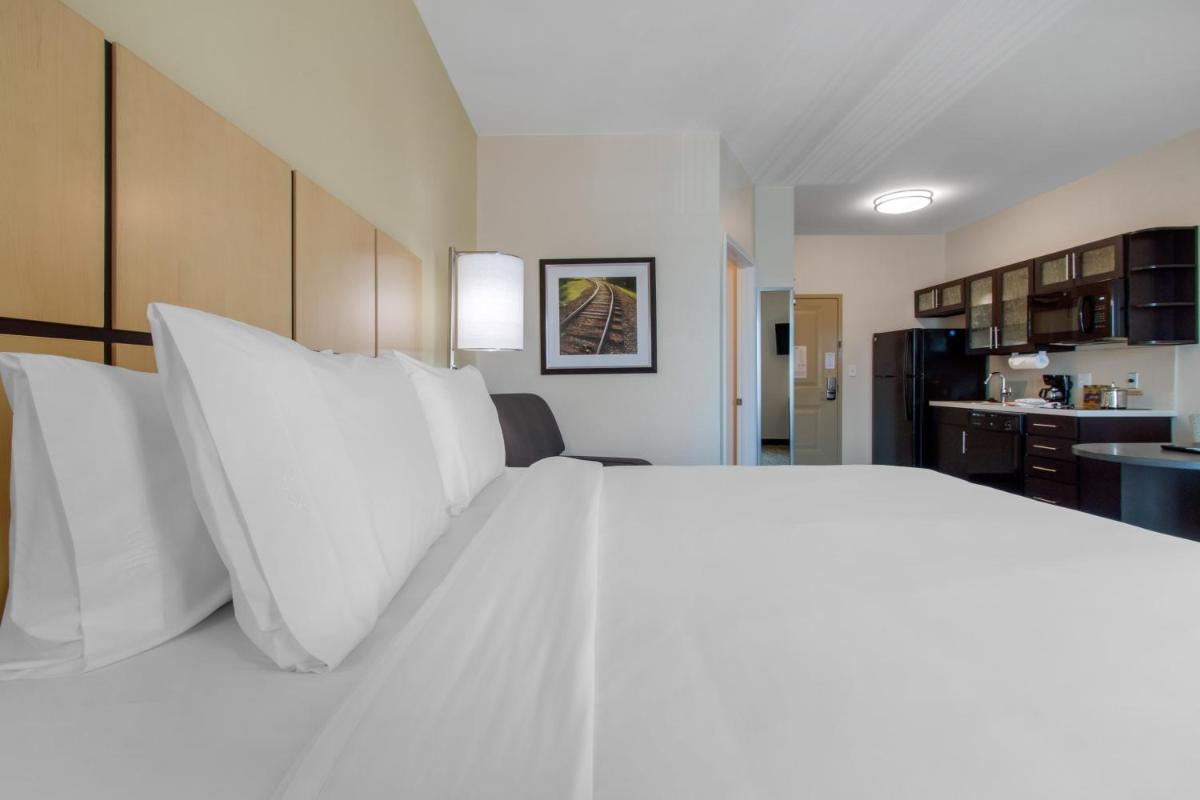 Photo - Candlewood Suites - San Antonio Lackland AFB Area, an IHG Hotel